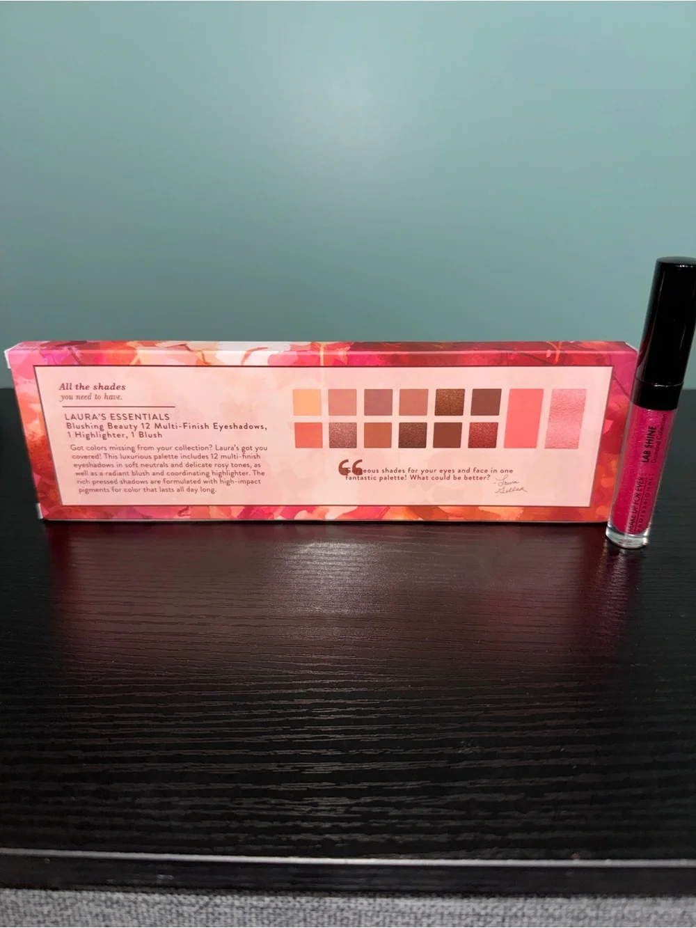 Laura Geller Eyeshadow Blush and Highlighter Palette Set + Make up forever gloss